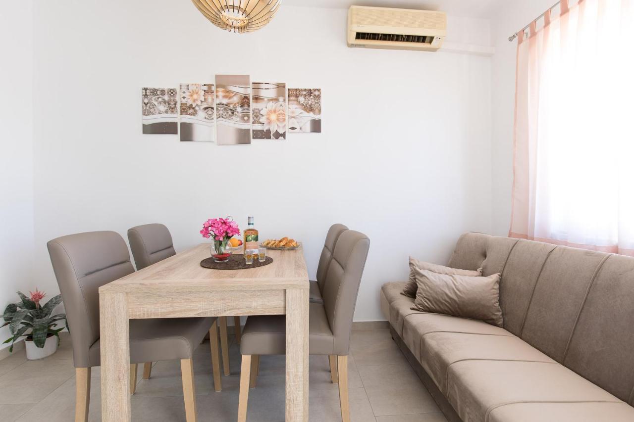 Apartment Oleander Punat Bagian luar foto