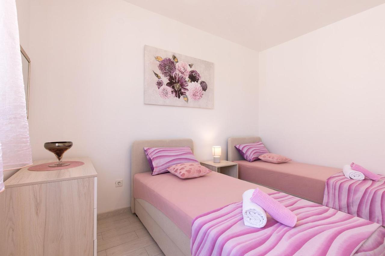 Apartment Oleander Punat Bagian luar foto